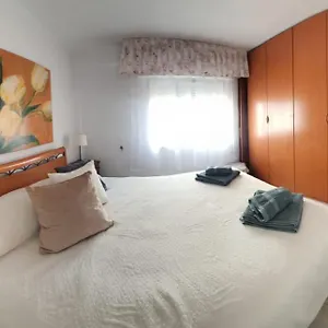 Renovado Piso Centrico En Apartamento